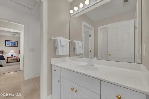 2006 Kenilworth Lane Wilmington NC 28405