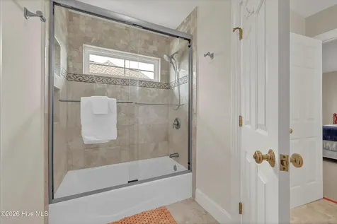 2006 Kenilworth Lane Wilmington NC 28405