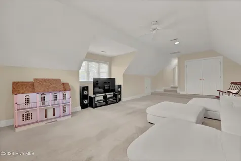 2006 Kenilworth Lane Wilmington NC 28405
