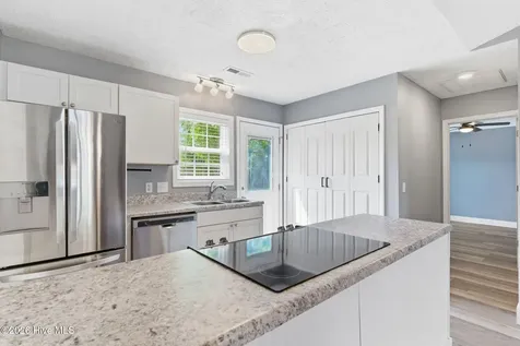 802 Garrison Court Wilmington NC 28411