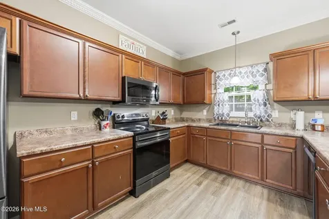 113 Sunny Point Drive Richlands NC 28574