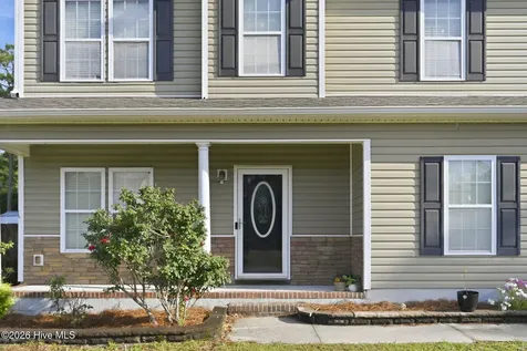 113 Sunny Point Drive Richlands NC 28574
