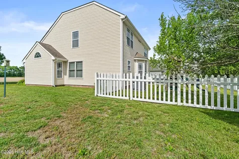 2108 Aydlett Drive Elizabeth City NC 27909