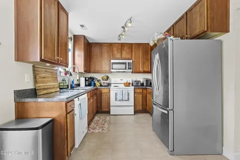 2108 Aydlett Drive Elizabeth City NC 27909