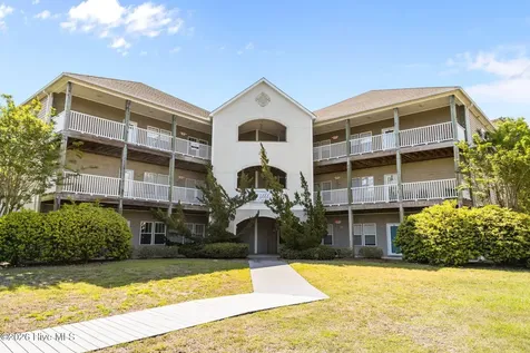 200 Lighthouse Lane Cedar Point NC 28584