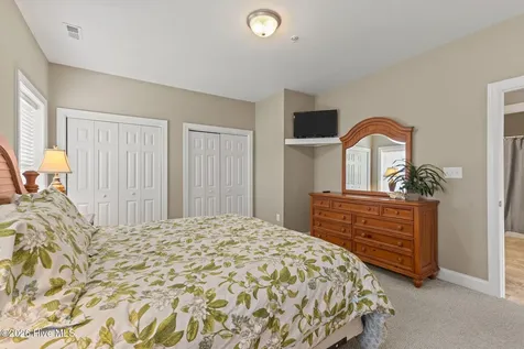 200 Lighthouse Lane Cedar Point NC 28584