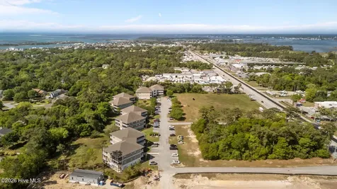 200 Lighthouse Lane Cedar Point NC 28584