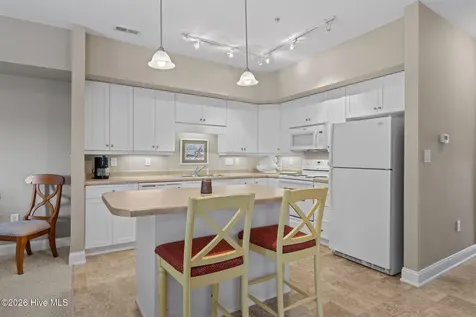 200 Lighthouse Lane Cedar Point NC 28584
