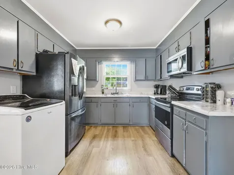 103 Arthur Court Jacksonville NC 28546