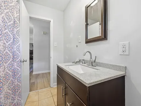 103 Arthur Court Jacksonville NC 28546