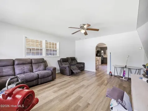 103 Arthur Court Jacksonville NC 28546