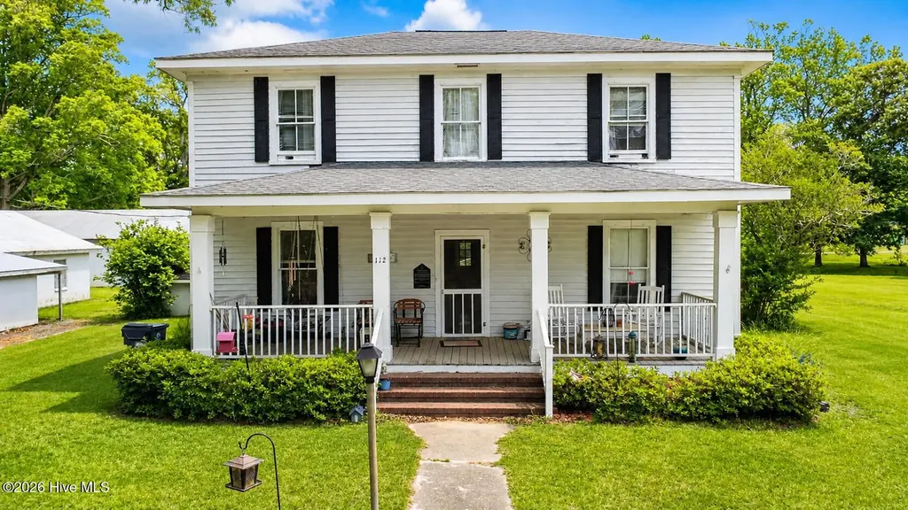 112 N College Street Atkinson NC 28421