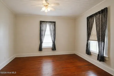 112 N College Street Atkinson NC 28421