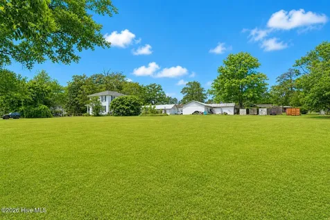 112 N College Street Atkinson NC 28421