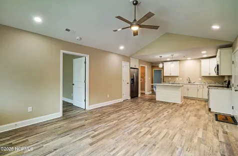 2044 N Tanglewood Drive SW Supply NC 28462