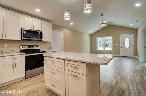 2044 N Tanglewood Drive SW Supply NC 28462