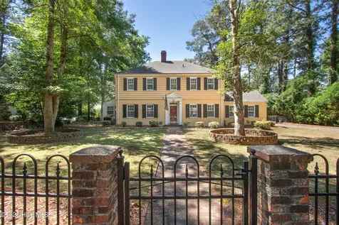 310 E Morganton Road Southern Pines NC 28387