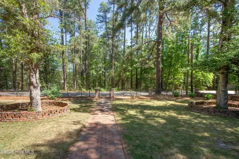 310 E Morganton Road Southern Pines NC 28387