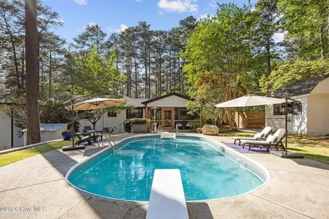 565 S Valley Road Southern Pines NC 28387