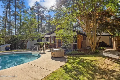 565 S Valley Road Southern Pines NC 28387