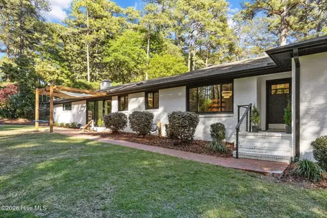 565 S Valley Road Southern Pines NC 28387