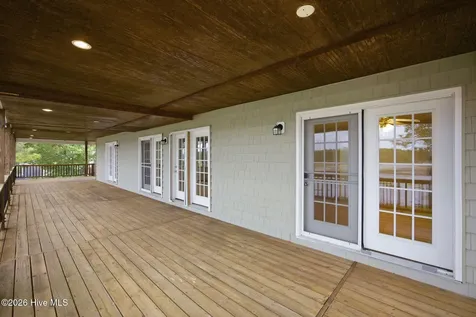354 W South Shore Drive Southport NC 28461