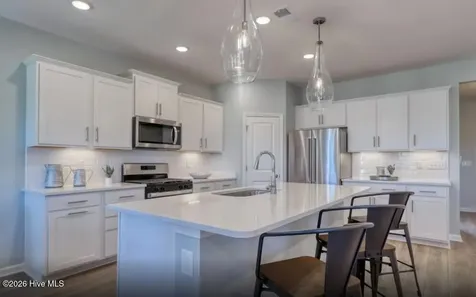 530 Glitter Bay Loop Shallotte NC 28470
