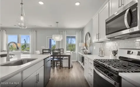 530 Glitter Bay Loop Shallotte NC 28470