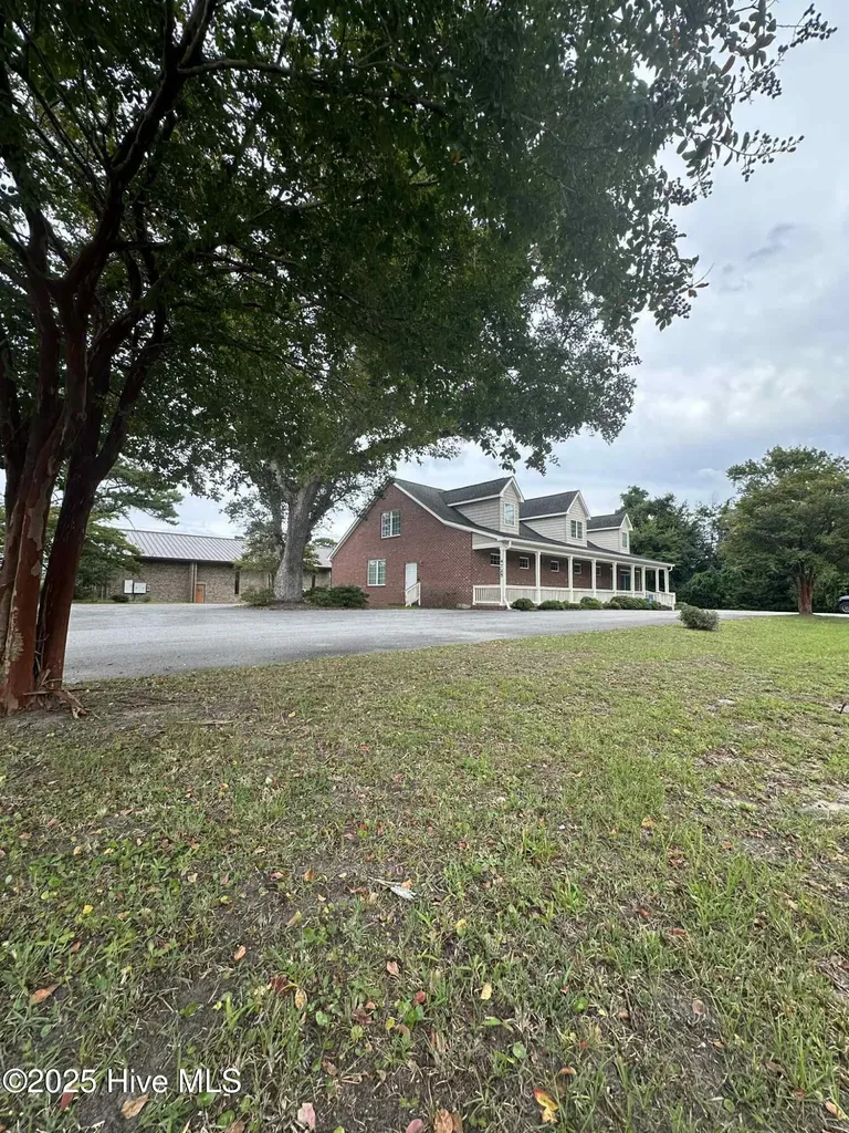 4725 Country Club Road Morehead City NC 28557