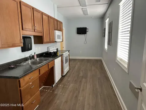 4725 Country Club Road Morehead City NC 28557