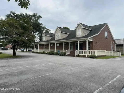 4725 Country Club Road Morehead City NC 28557
