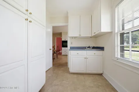 2000 Carey Road Kinston NC 28501