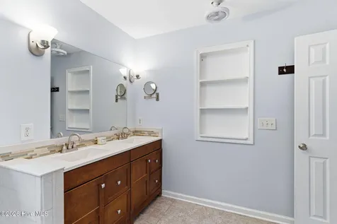 230 Greenwich Lane Wilmington NC 28409