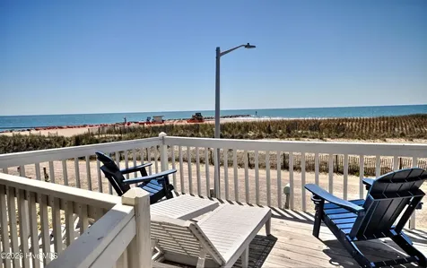 461 E Third Street Ocean Isle Beach NC 28469