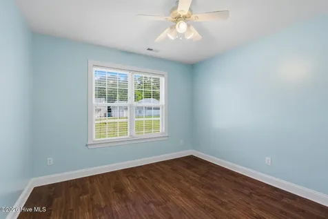 302 Crystal Falls Court Jacksonville NC 28546