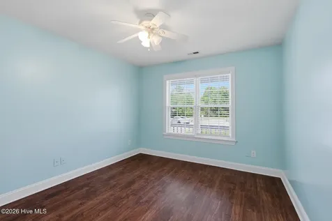 302 Crystal Falls Court Jacksonville NC 28546