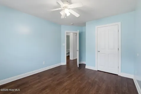 302 Crystal Falls Court Jacksonville NC 28546