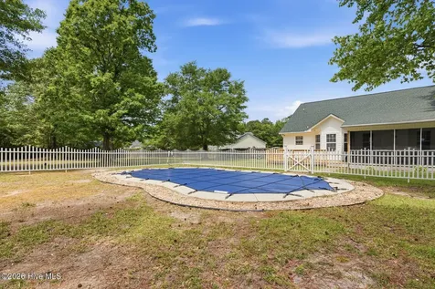 302 Crystal Falls Court Jacksonville NC 28546