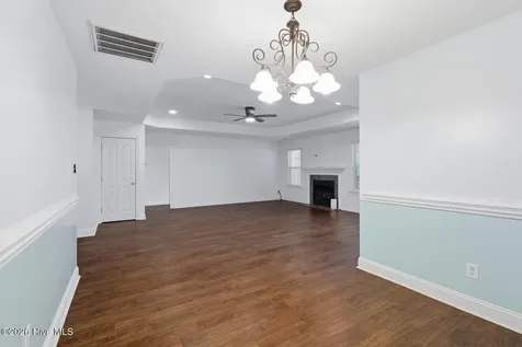 302 Crystal Falls Court Jacksonville NC 28546