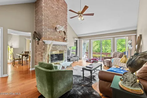 518 Chadwick Shores Drive Sneads Ferry NC 28460