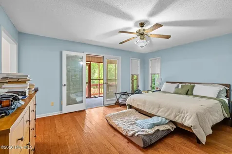 518 Chadwick Shores Drive Sneads Ferry NC 28460