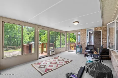 518 Chadwick Shores Drive Sneads Ferry NC 28460