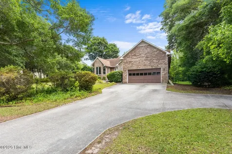 518 Chadwick Shores Drive Sneads Ferry NC 28460