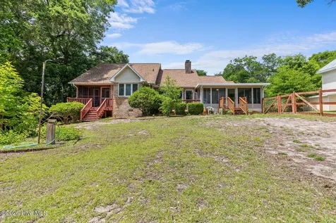 518 Chadwick Shores Drive Sneads Ferry NC 28460