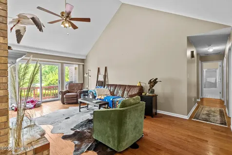 518 Chadwick Shores Drive Sneads Ferry NC 28460