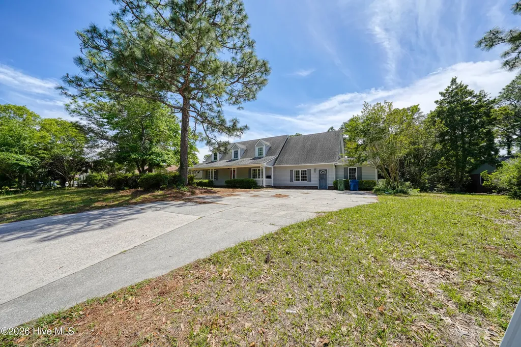 2320 Robert Hoke Road Wilmington NC 28412