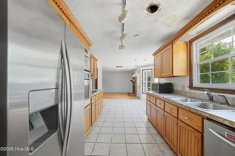 2320 Robert Hoke Road Wilmington NC 28412