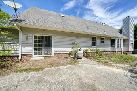 2320 Robert Hoke Road Wilmington NC 28412