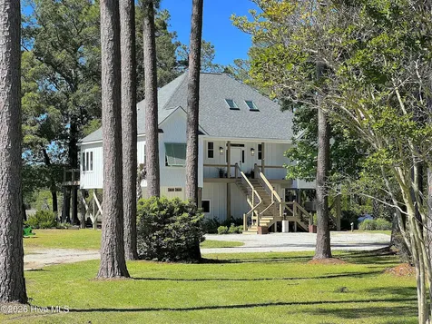 1002 Howells Road Grantsboro NC 28529