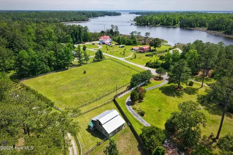 1002 Howells Road Grantsboro NC 28529